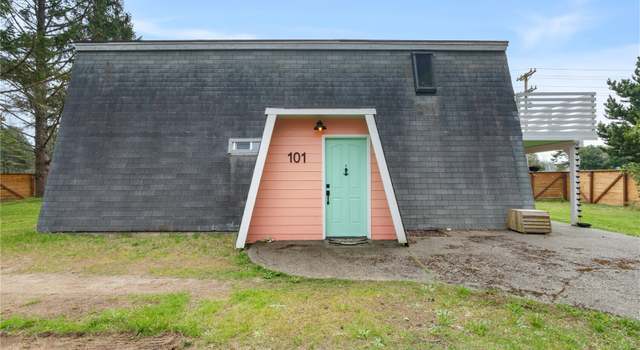 Photo of 101 N Oar Loop NW, Ocean Shores, WA 98569