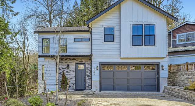 Photo of 12105 NE 105th St, Kirkland, WA 98033