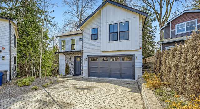 Photo of 12105 NE 105th St, Kirkland, WA 98033