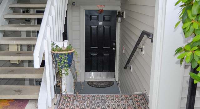 Photo of 12404 E Gibson Rd Unit D104, Everett, WA 98204