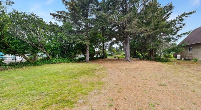 Photo of 445 Canal Dr SE, Ocean Shores, WA 98569