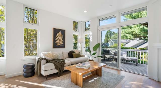 Photo of 202 5th Pl S, Kirkland, WA 98033