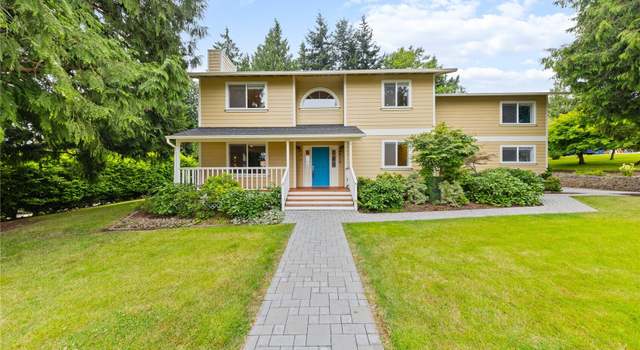 Photo of 2515 16th St, Anacortes, WA 98221