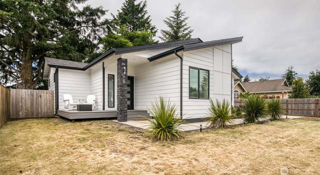 Photo of 793 Island Cir SE, Ocean Shores, WA 98569