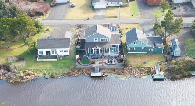 Photo of 289 Canal Dr NE, Ocean Shores, WA 98569