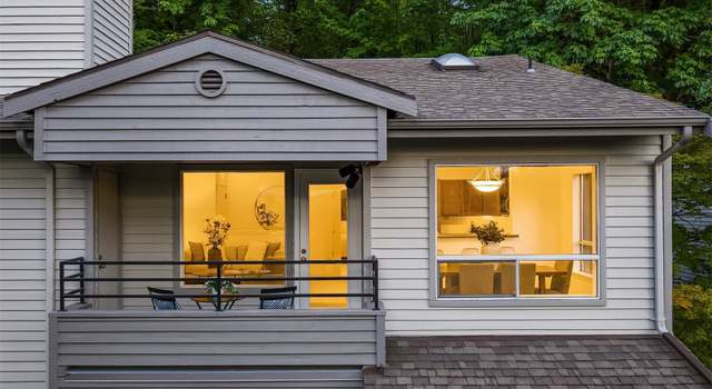 Photo of 3520 Lake Washington Blvd SE #207, Bellevue, WA 98006