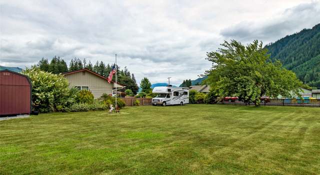 Photo of 102 Adams Ave, Morton, WA 98356