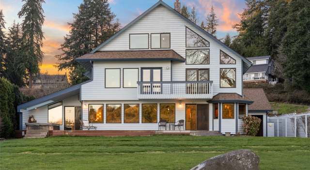 Photo of 897 NW Waters Edge Ln, Bremerton, WA 98312