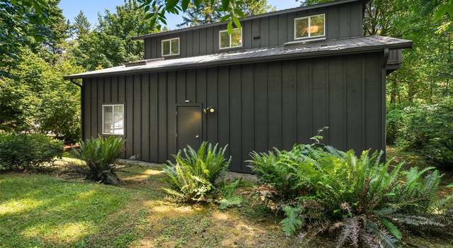 Photo of 12150 SW Shawnee Rd, Vashon, WA 98070