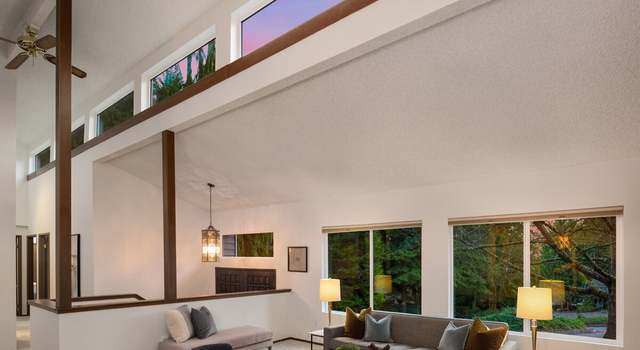 Photo of 407 221st St SE, Bothell, WA 98021