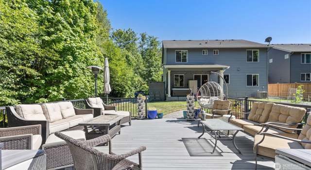 Photo of 945 Clearwater Ct, Mount Vernon, WA 98273