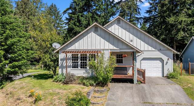 Photo of 3615 Britzman Loop, Clinton, WA 98236