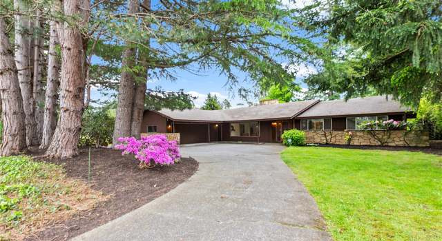 Photo of 907 Baker St, Bellingham, WA 98225