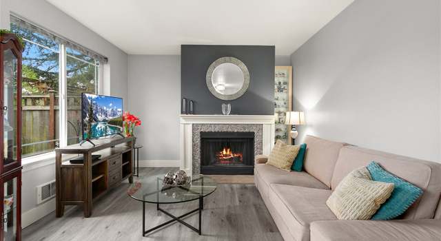 Photo of 935 N 200th St Unit A103, Shoreline, WA 98133