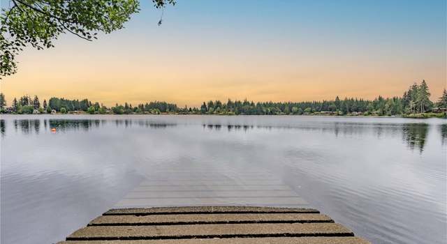 Photo of 1371 E Island Lake Dr, Shelton, WA 98584