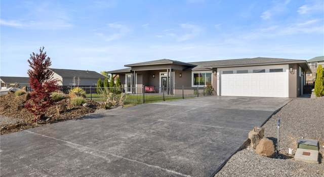 Photo of 419 Edgewater Way SW, Mattawa, WA 99349