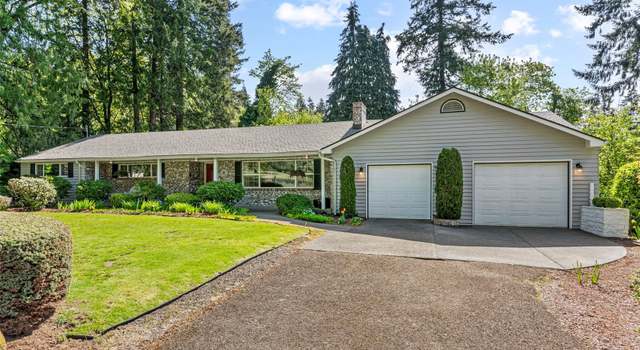 Photo of 30 Country Club Dr, Longview, WA 98632