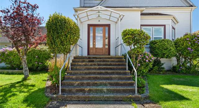 Photo of 807 W 1st St, Aberdeen, WA 98520