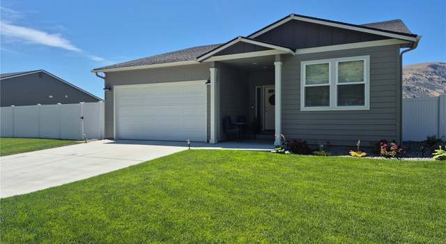 Photo of 420 Hammond Ln, Rock Island, WA 98850