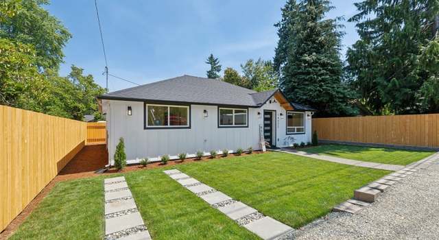Photo of 14322 Burke Ave N, Seattle, WA 98133