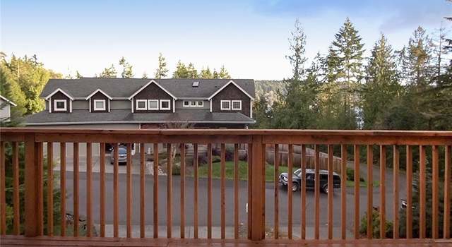 Photo of 4007 NE Luxury Ln, Bremerton, WA 98311