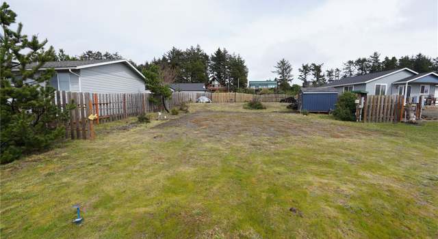 Photo of 31310 I St, Ocean Park, WA 98640