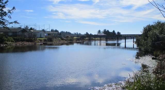 Photo of 552 Point Brown Ave NE, Ocean Shores, WA 98569