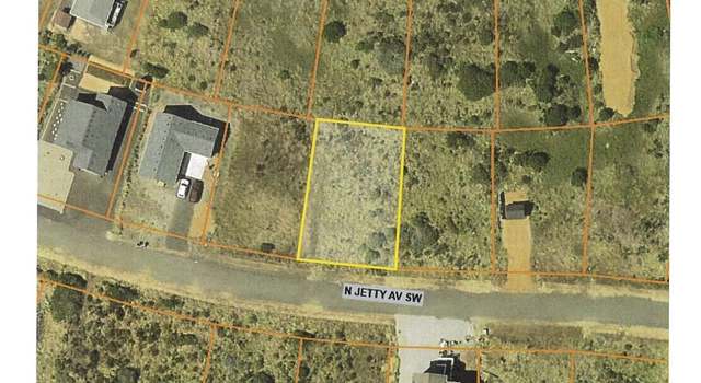 Photo of 1420 N Jetty Ave SW, Ocean Shores, WA 98569