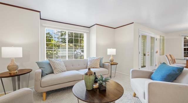 Photo of 8653 Avondale Rd NE #101, Redmond, WA 98052