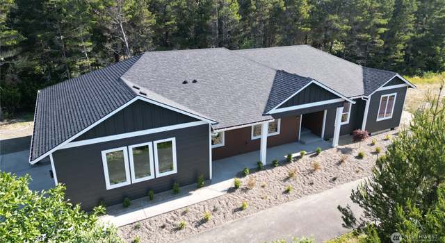 Photo of 701 Shoreview Dr N, Long Beach, WA 98631