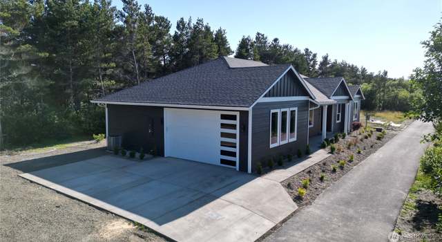 Photo of 701 Shoreview Dr N, Long Beach, WA 98631