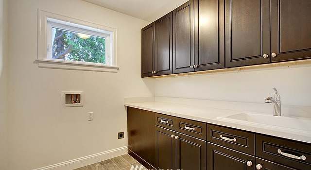 Photo of 4807 90th Ave SE, Mercer Island, WA 98040