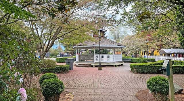 Photo of 38280 SE Fir St, Snoqualmie, WA 98065