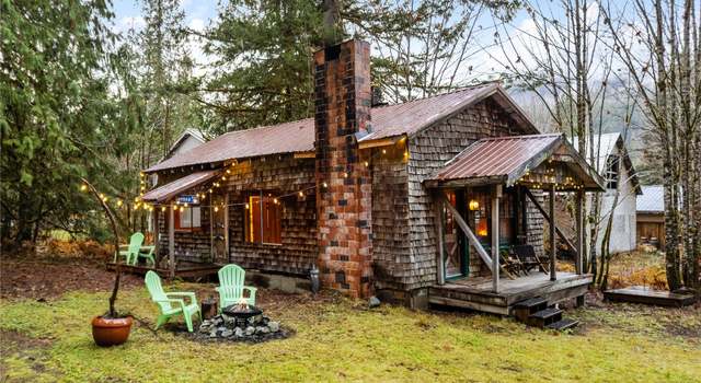 Photo of 113 3rd St S, Skykomish, WA 98288