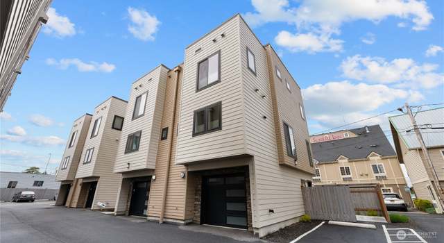 Photo of 902 21st St Unit B1, Anacortes, WA 98221