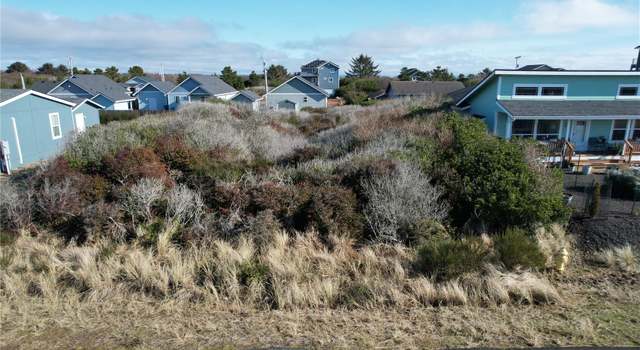 Photo of 1290 Storm King Ave SW, Ocean Shores, WA 98569
