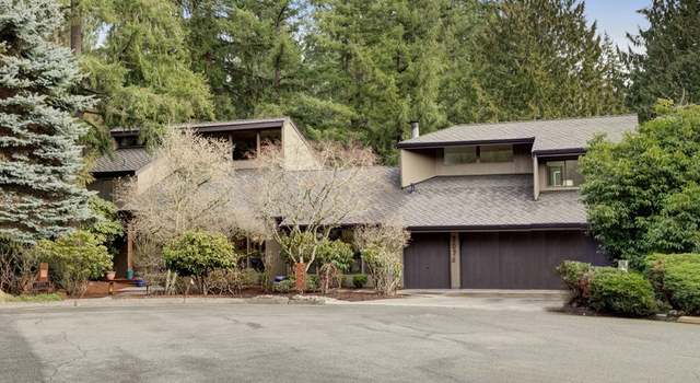 Photo of 2074 211th Ave NE, Sammamish, WA 98074