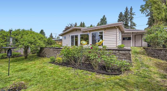 Photo of 2545 NE 204th St, Shoreline, WA 98155