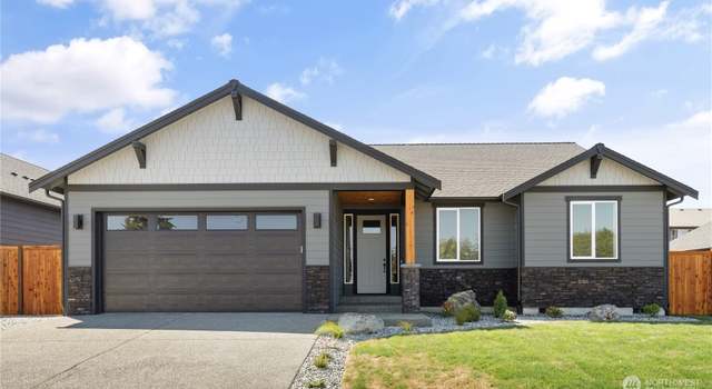 Photo of 917 NW Shire St, Oak Harbor, WA 98277