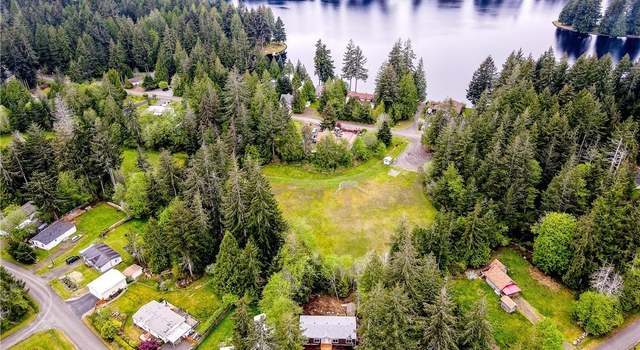 Photo of 1081 E Lakeshore Dr, Shelton, WA 98584