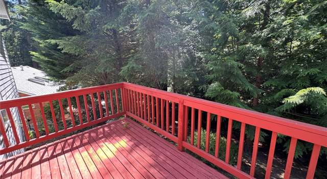 Photo of 6 Little Strawberry Ln, Bellingham, WA 98229