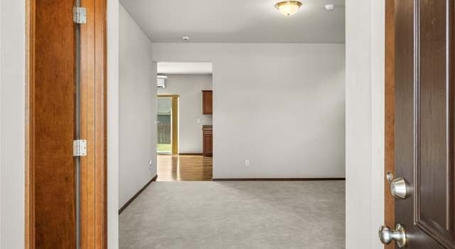 Photo of 106 E Country Side Ave, Ellensburg, WA 98926