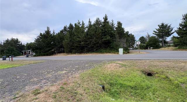 Photo of 300 Marine View Dr SW, Ocean Shores, WA 98569