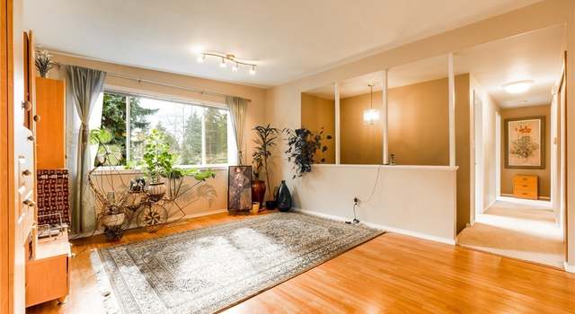 Photo of 16918 NE 16th Pl, Bellevue, WA 98006