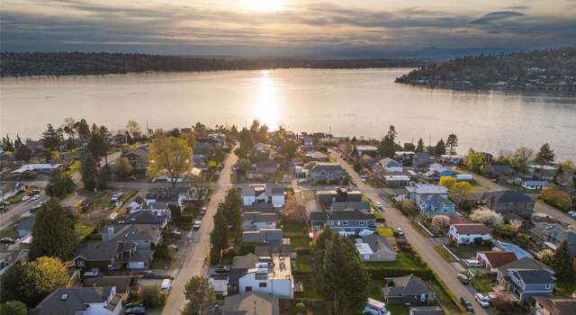 Photo of 1002 N 31st St, Renton, WA 98056