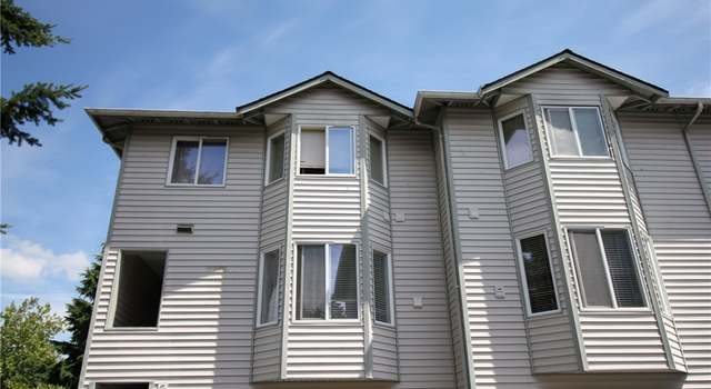 Photo of 10 E Casino Rd #11, Everett, WA 98208