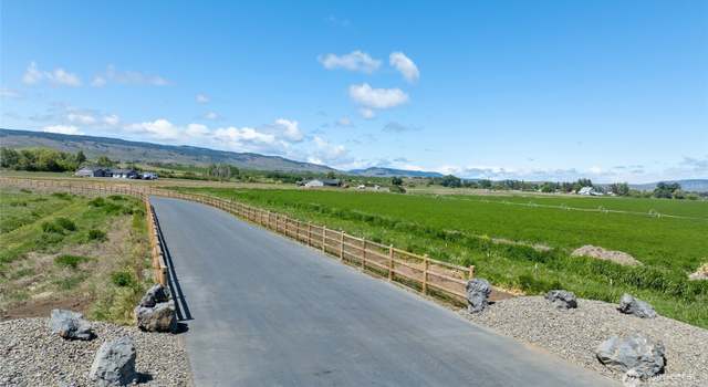 Photo of 781 Thorp Landing Ln, Thorp, WA 98946