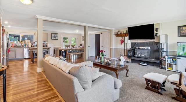 Photo of 1212 4th Ave SW, Puyallup, WA 98371