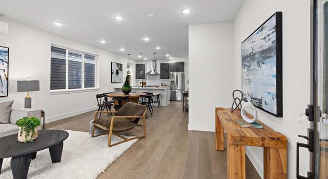 Photo of 530 25th Ave S Unit A, Seattle, WA 98144