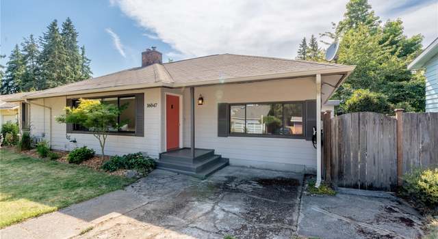 Photo of 16047 Ashworth Ave N, Shoreline, WA 98133